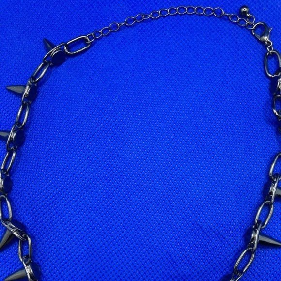 Punk Goth Spike Necklace - Picture 10 of 10